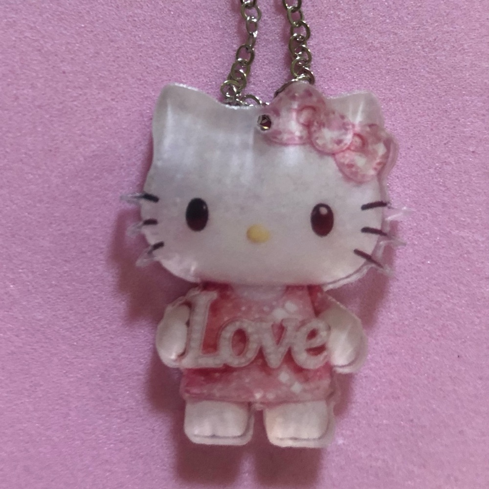 NWT Hello Kitty 'Love' Pink Acrylic Necklace Charm